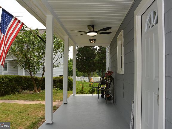 2nd image of 1006 Circle Dr