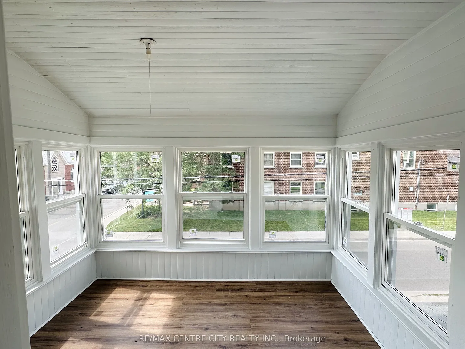 2 bed, $1,700 — Photo 2