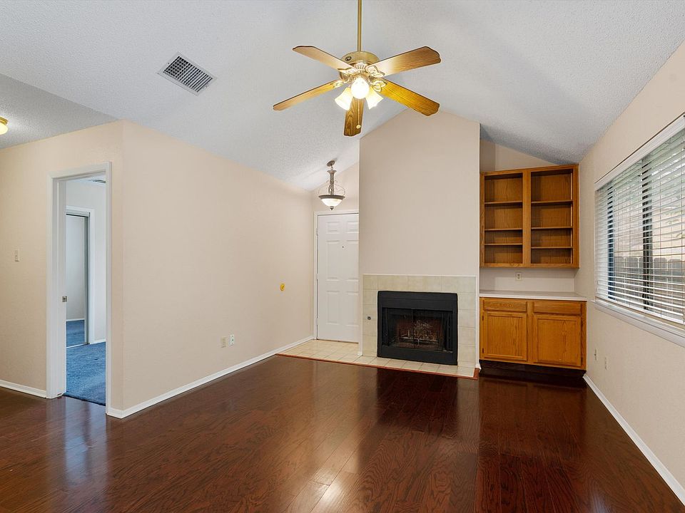 1st image of 11901 Swearingen Dr APT 77