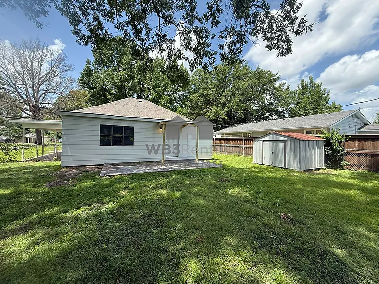 1116 Maple St — Photo 25
