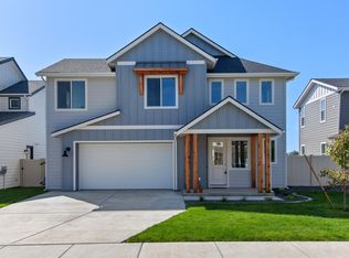 575 Moscow St, Colburn, ID 83865