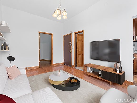 3rd image of 870 Hancock St #2A