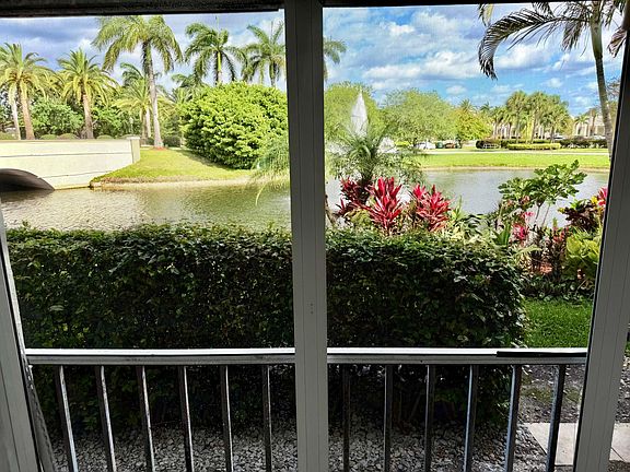 4th image of 1101 Bahama Bend #A1