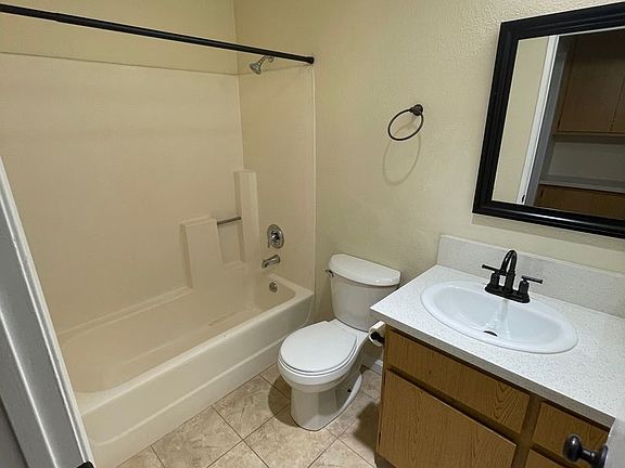 4th image of 2833 Cadiz St APT 5