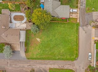 3rd St, Carlton, OR 97111