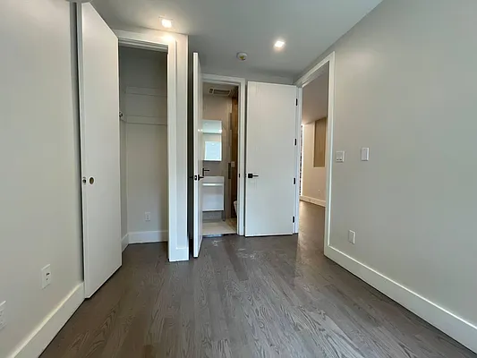 Rented by Doorway NYC, LLC | media 21