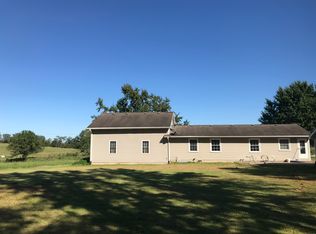 6329 Arrow Rock Rd, Blackwater, MO 65322