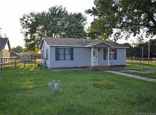 214 N Hughes Ave, Morris, OK 74445