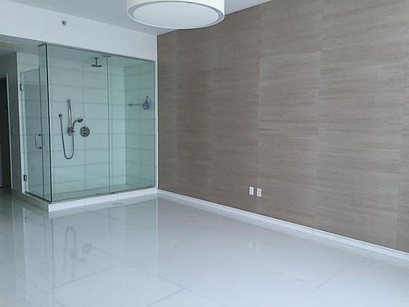 5th image of 2020 N Bayshore Dr APT 3007