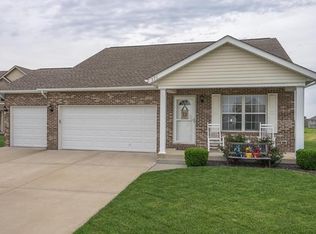 306 Berwick Xing, Shiloh, IL 62221