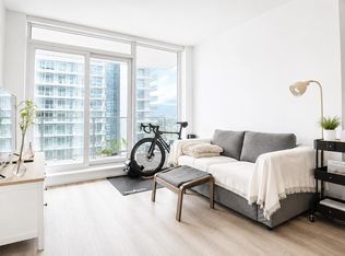 3833 Evergreen Pl #3211, Burnaby, BC V3J 0M2