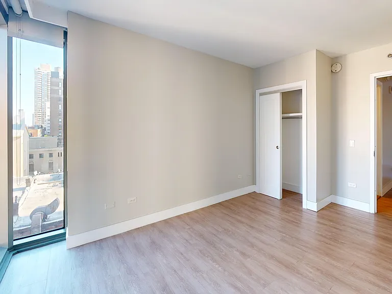 237 E 34th St #1506 — Photo 10