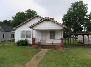 202 W Jackson St, Iva, SC 29655