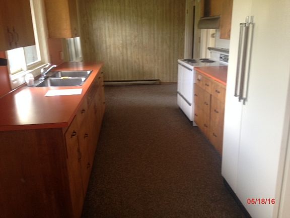 3rd image of 305 Emerson Ave
