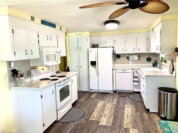 5th image of 26262 Duchess Ln