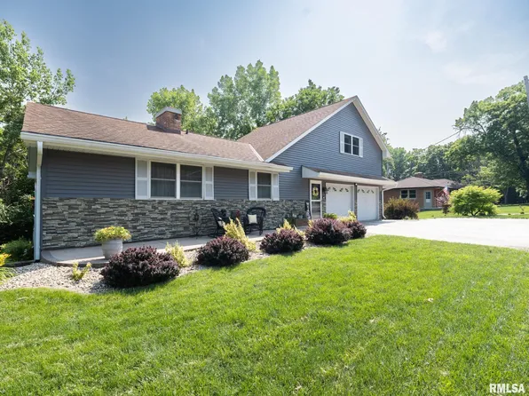 2010 E Paris Ave, Peoria, IL 61614