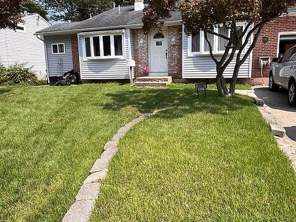 2nd image of 578 Shields Ave
