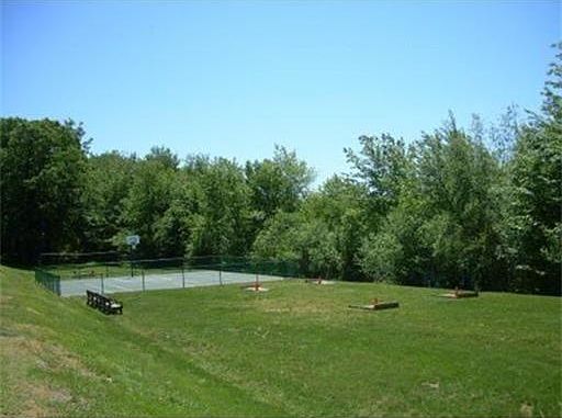 3rd image of 6 Thayer Pond Dr #10