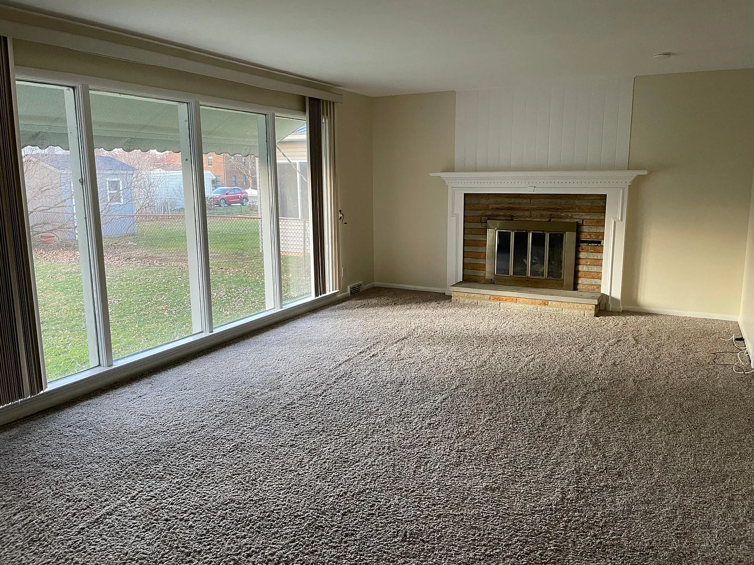 3 bed, 1.5 bath, 1341 sqft, $2,150 — Photo 4