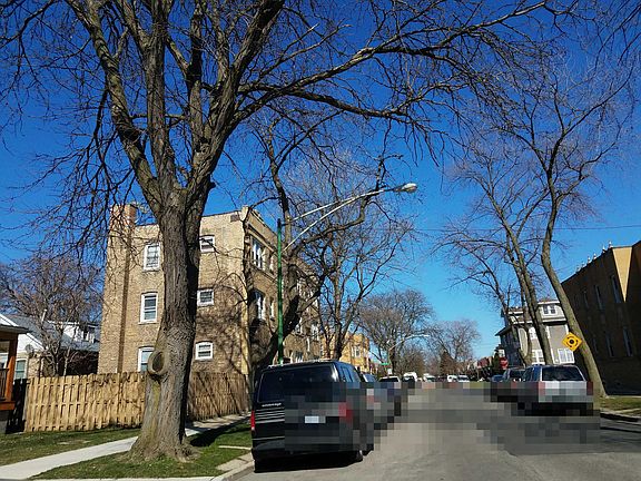 5th image of 5026 W Newport Ave