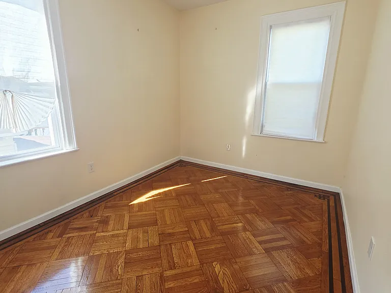 198 Danforth Ave #1A — Photo 9