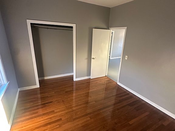 5th image of 106 Cash St #2