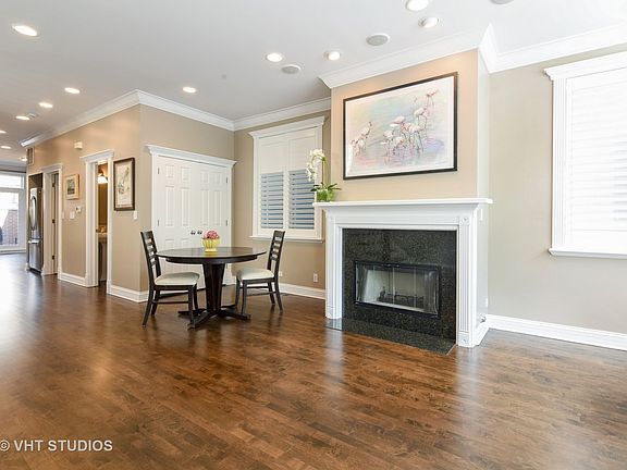 4th image of 2031 N Hoyne Ave