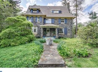 121 W Chestnut Hill Ave, Philadelphia, PA 19118