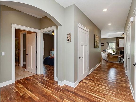 2nd image of 2107 NW Lakeside Ct