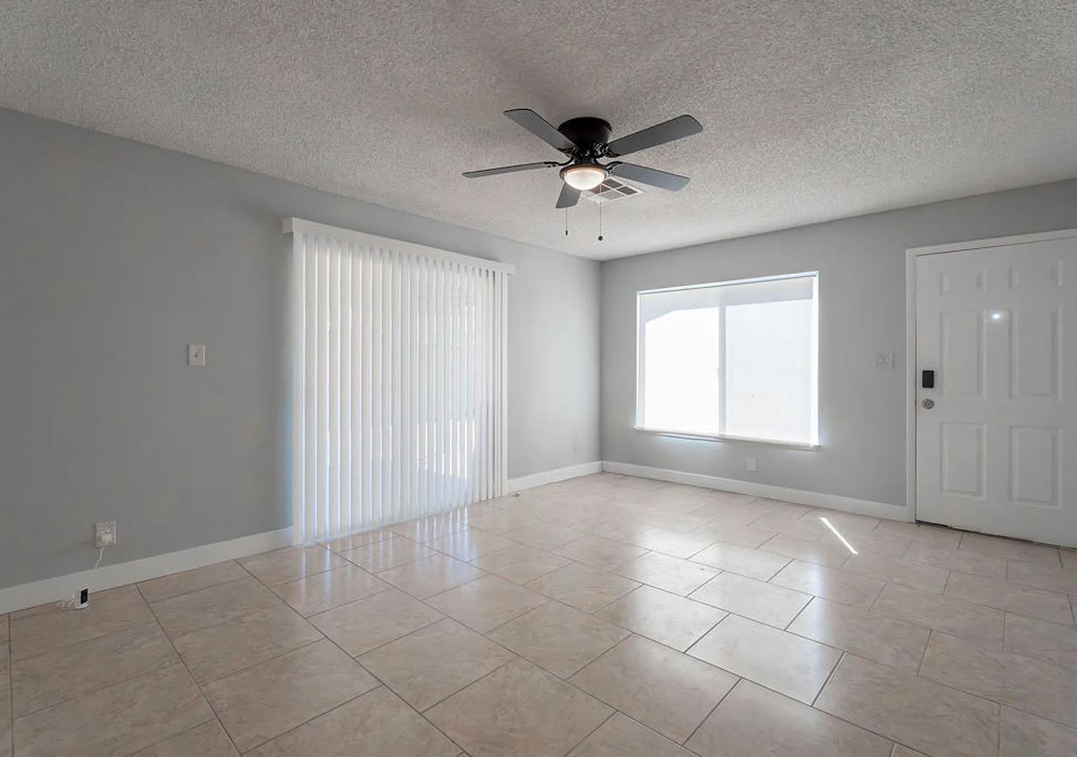 4793 Via Renaldo, Las Vegas, NV 89103 — Photo 3