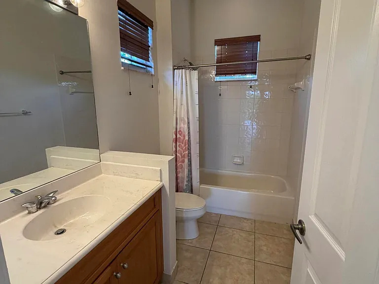 8079 NW 127th Ln #2-F — Photo 13