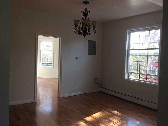 2nd image of 3709 Barnes Ave #2