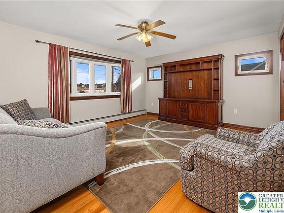 3rd image of 4441 Lehigh Dr