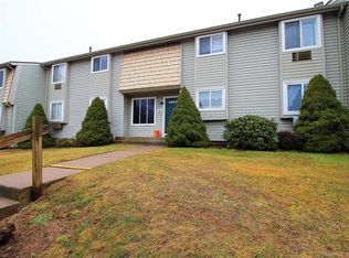 33 Carillon Dr APT B, Rocky Hill, CT 06067