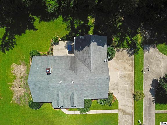 4th image of 335 Pine Hills Dr