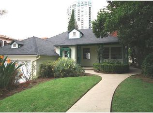10511 Wellworth Ave, Los Angeles, CA 90024