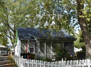 1238 Vineyard Dr, Monroe, MI 48161