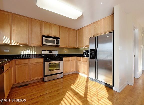 3rd image of 4634 S Greenwood Ave Unit 1