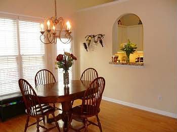 5th image of 722 Gardenside Cir SE
