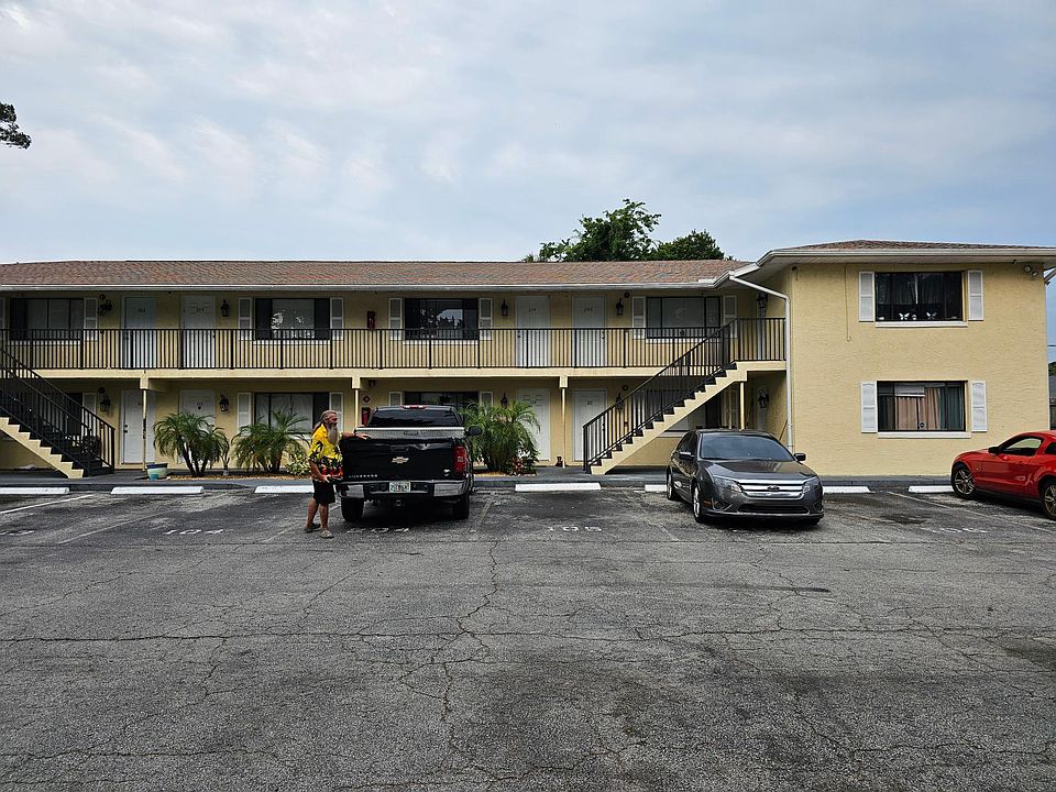 1st image of 1370 S Palmetto Ave APT 204