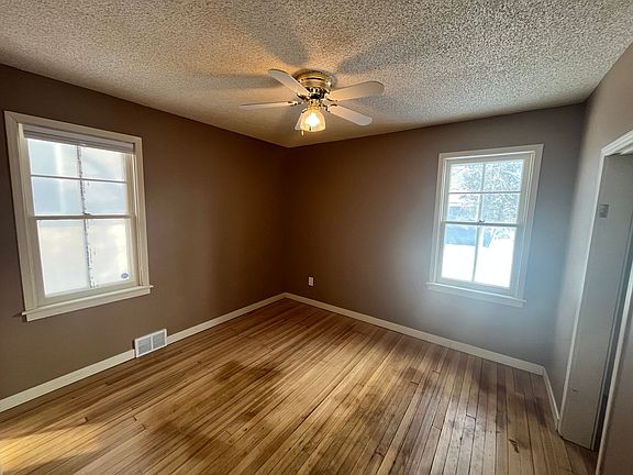 5th image of 129 110th St W #129