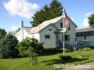 209 W Market St, Tampico, IL 61283