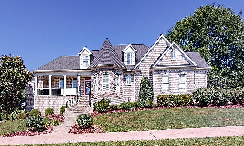 1st image of 1256 Lewisburg Park