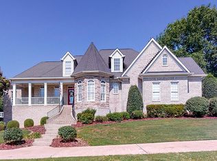 1256 Lewisburg Park, Franklin, TN 37064