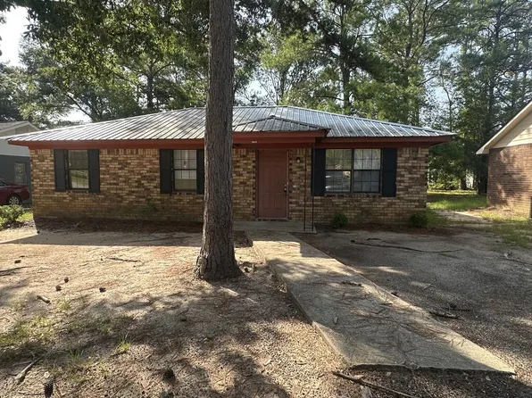 2513 Beachview Dr, Albany, GA 31705