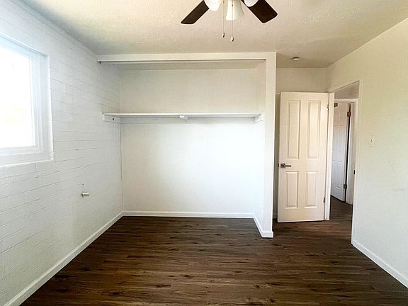 2nd image of 5647 W Meadowbrook Ave