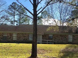 9215 Halls Ferry Rd, Vicksburg, MS 39180