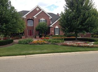 46599 Pinehurst Cir, Northville, MI 48168