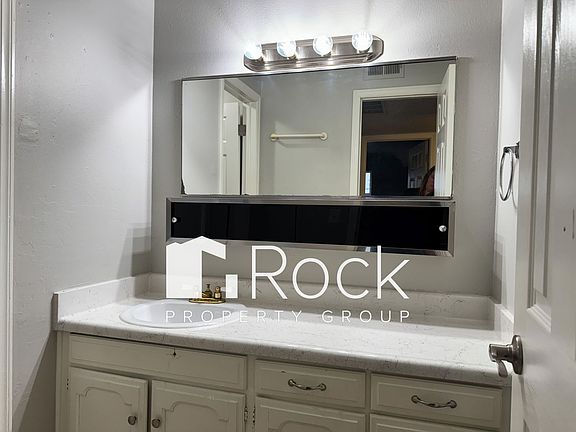 3rd image of 7413 Melrose Ln #22