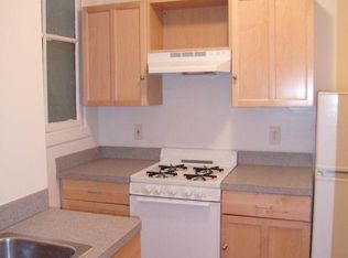 162 Summer St #201, Somerville, MA 02143